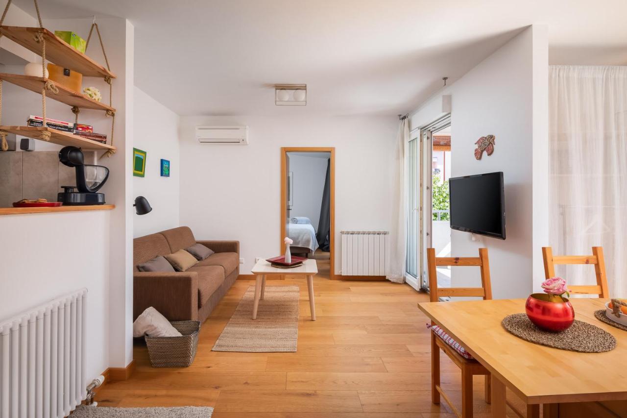 Modern Apt With Terrace 4 Min Walk To The Beach Сплит Екстериор снимка