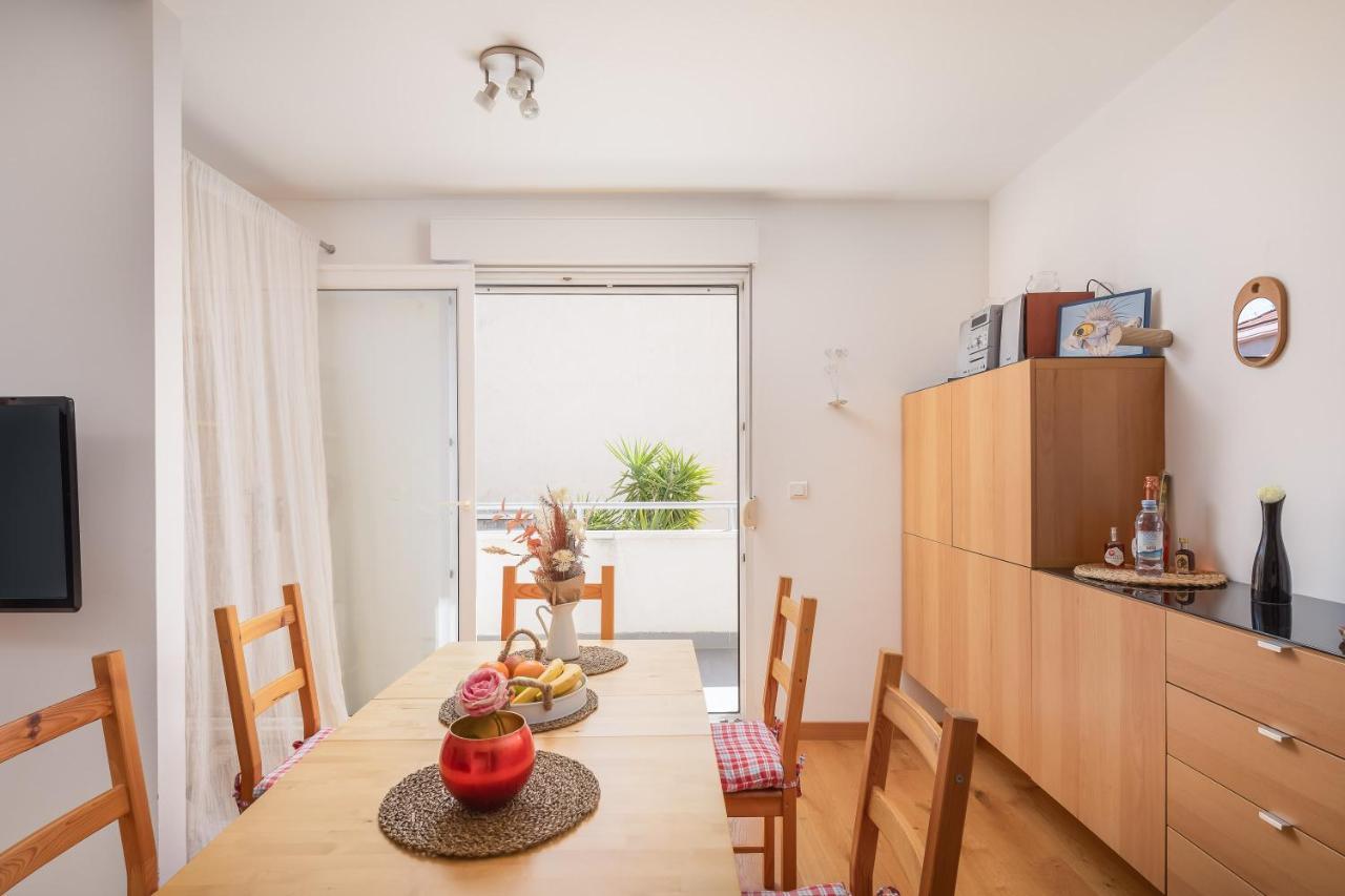 Modern Apt With Terrace 4 Min Walk To The Beach Сплит Екстериор снимка