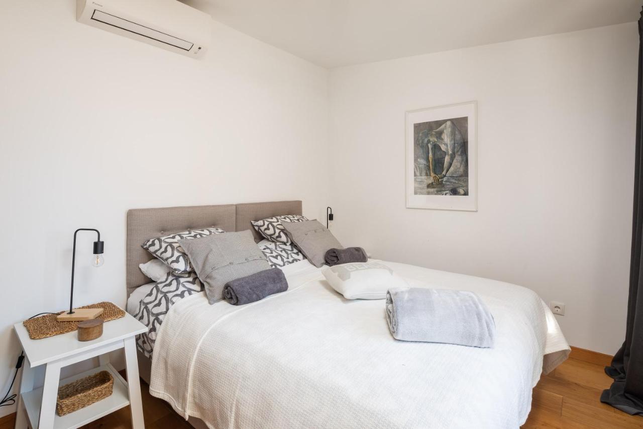 Modern Apt With Terrace 4 Min Walk To The Beach Сплит Екстериор снимка